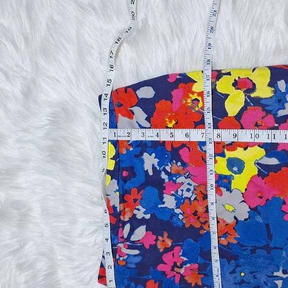 Loft 2P flower pencil skirt with mock slit in back. - Picture 8 of 10